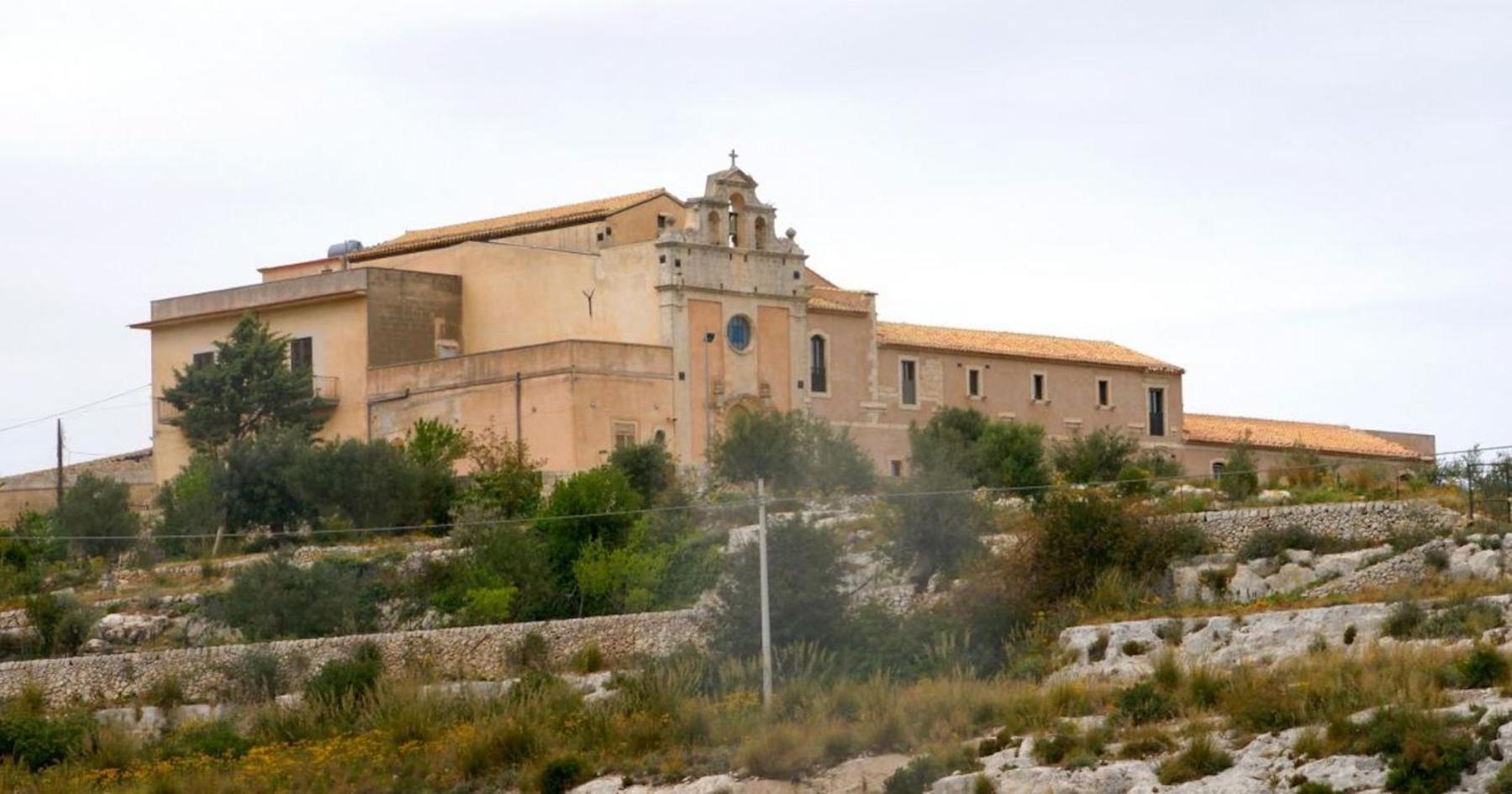 Casa Vacanze Robinson Villa Avola Luaran gambar